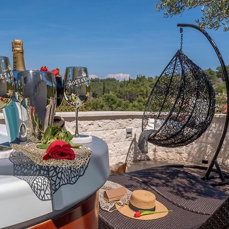 Uniquely Designed Villa Ivana With Outdoor Jacuzzi Nearby The Pebble Banje Beach At The Island Of Solta Rogac Luaran gambar